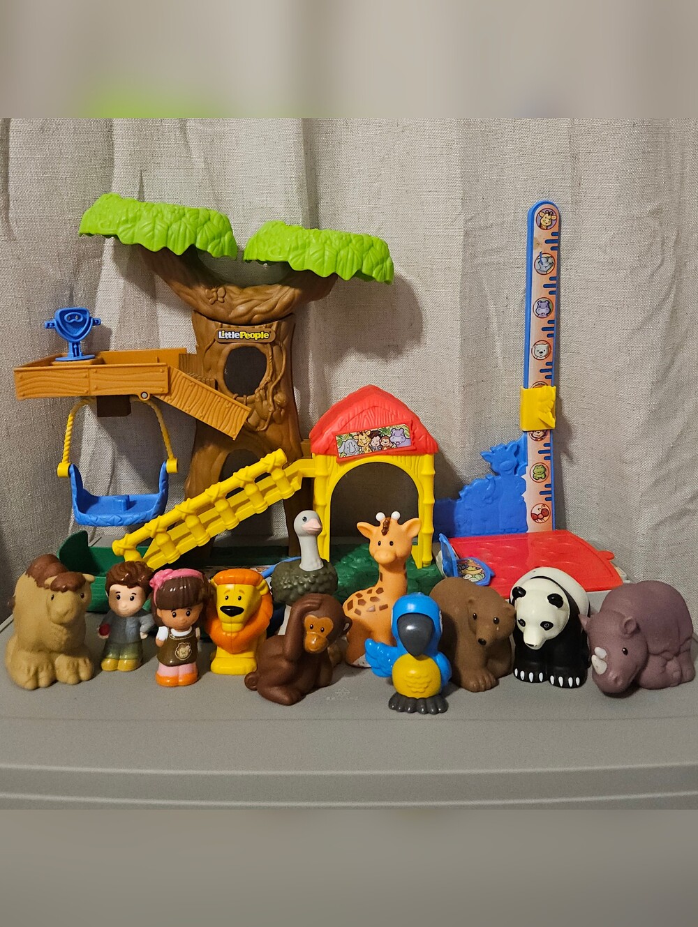 Fisher-Price Little People Safari Animal Playset